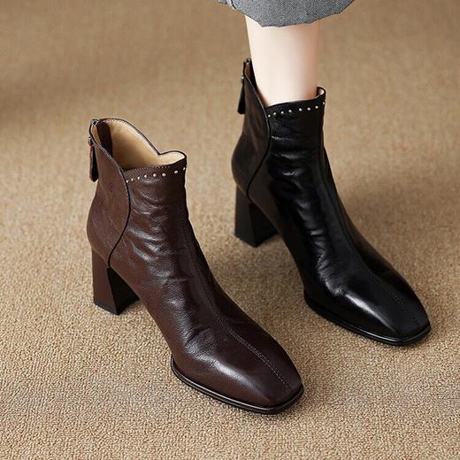 【预售5天】方头粗跟春秋单靴法式复古铆钉小踝靴女冬季新款羊皮高跟通勤短靴MLJ&C77 商品图1