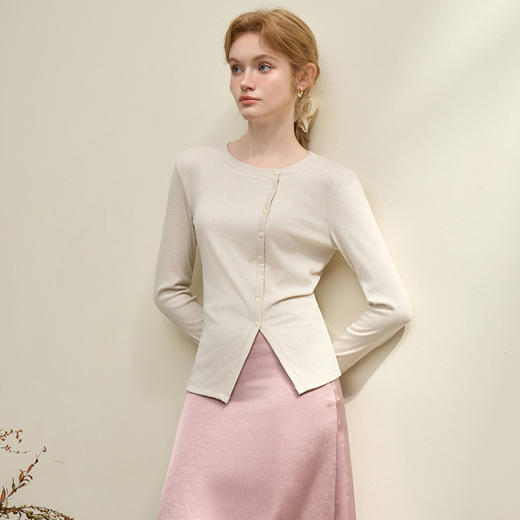 西遇法式针织上衣T恤女新款红色复古不规则修身针织衫13442542 商品图4