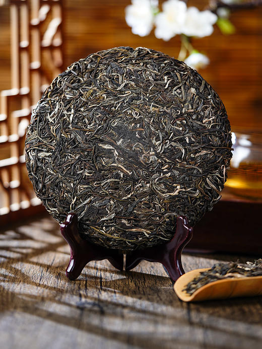 店铺鼎级藏品【禄票】2020年绿水塘核心中的的核心大单株，临沧绿水塘出道即巅峰，全球仅有四提，每提均锡罐包装 商品图3