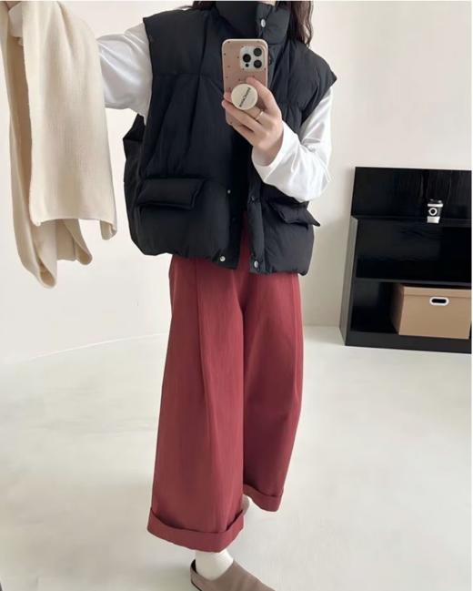 老米优品🎈3-5天。自留款！把喜欢的穿身上~《90白鸭绒 ☀下摆收褶蓬松温暖羽绒马甲》巨好穿的韩系版型，百搭有范，品质nice~ WT241012A 商品图7