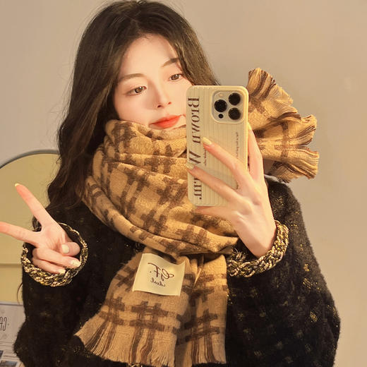 【秋冬新款软fufu韩系格子围巾 】复古潮流百搭围脖 柔软舒适保暖 围脖披肩两用加厚 商品图2
