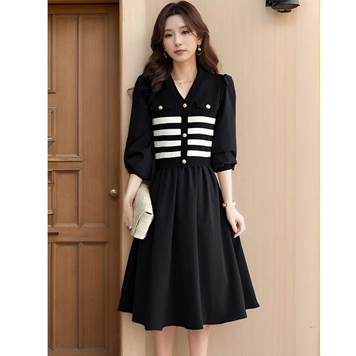 奢姿大码女装2024秋冬减龄条纹裙子胖妹妹V领针织假两件连衣裙9944826791 商品图0