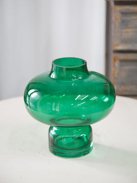 葫芦形花瓶宝石绿矮