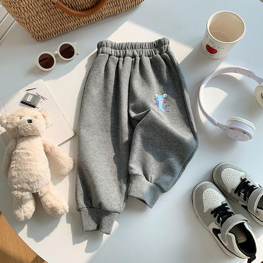 【印花设计时尚又个性， 收脚裤设计，更加便于活动】春秋款可爱卡通男女童裤子 小童百搭印花收脚裤 休闲运动长裤-QQ 商品图11