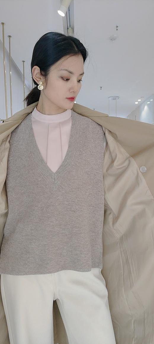 484762全毛侧拉链马甲 商品图6