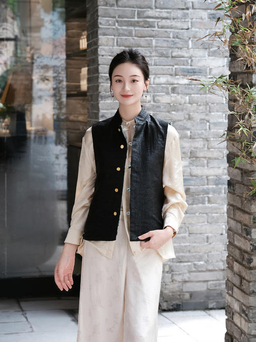 盛唐牡丹| 蝶恋花漳缎双面穿蝴蝶扣马甲 商品图2