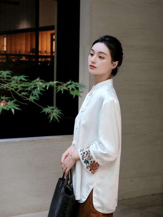 盛唐牡丹| 白色丝绒双挽袖绣花双面穿外套 商品图8