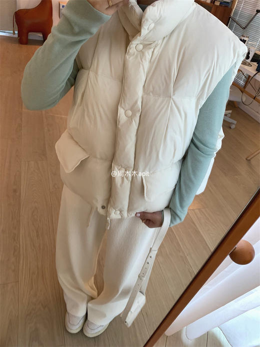 老米优品🎈3-5天。自留款！把喜欢的穿身上~《90白鸭绒 ☀下摆收褶蓬松温暖羽绒马甲》巨好穿的韩系版型，百搭有范，品质nice~ WT241012A 商品图9