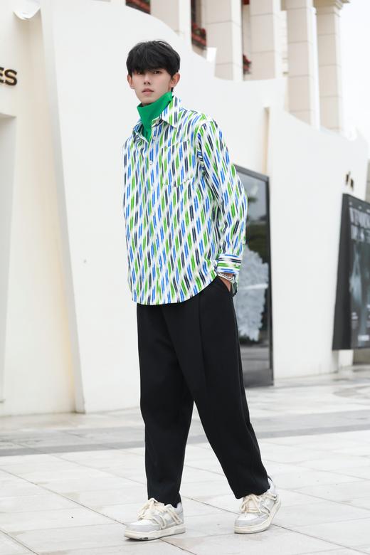 S335825220竖条色彩衬衫外套 商品图3