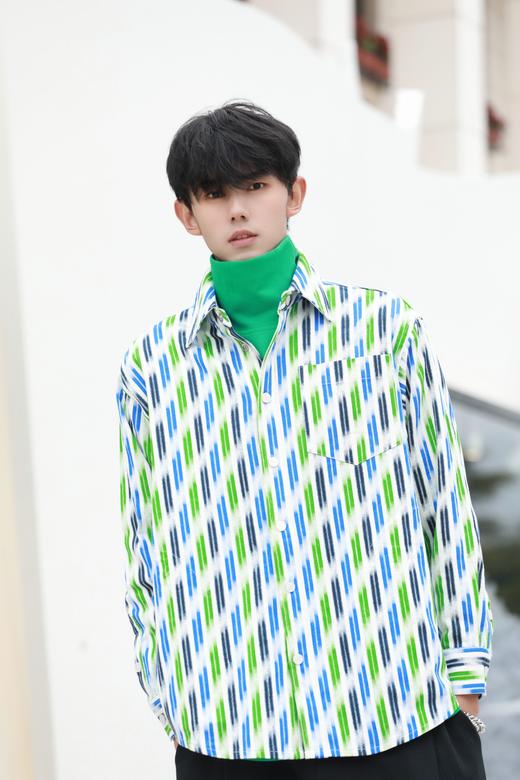 S335825220竖条色彩衬衫外套 商品图0