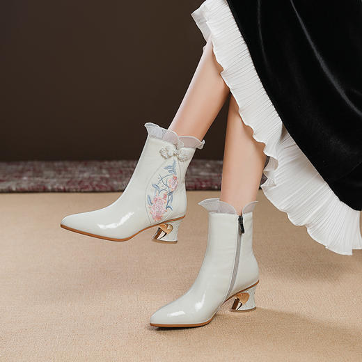 新中式国风刺绣，水钻粗跟舒适漆皮配旗袍时装短靴XC-2005-11 商品图0