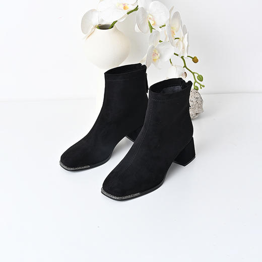 经典鲨2024年冬季新款时尚百搭黑色方头气质中粗跟加绒瘦瘦靴女KW359-D58011 商品图4