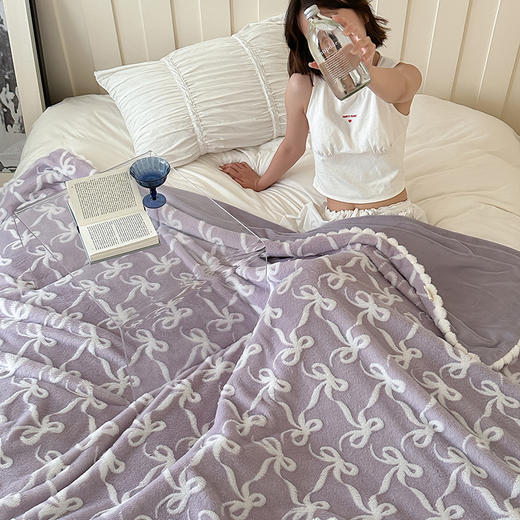 自然醒兔毛雕花绒毯秋冬季新款ins韩系绒毯牛奶绒盖毯毛毯午睡毯沙发毯公主风毯子MT 商品图8
