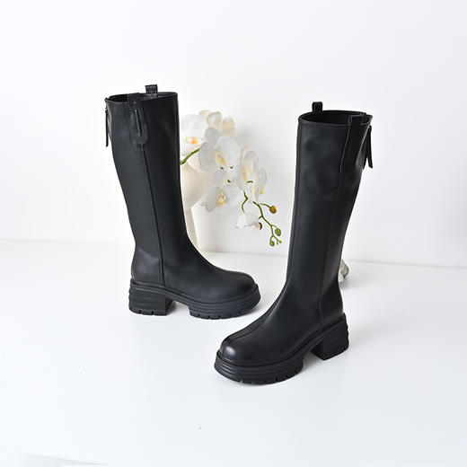 经典鲨2024年冬款百搭圆头中跟后拉链舒适显瘦加绒保暖时装长筒靴女KW279-D58351 商品图3