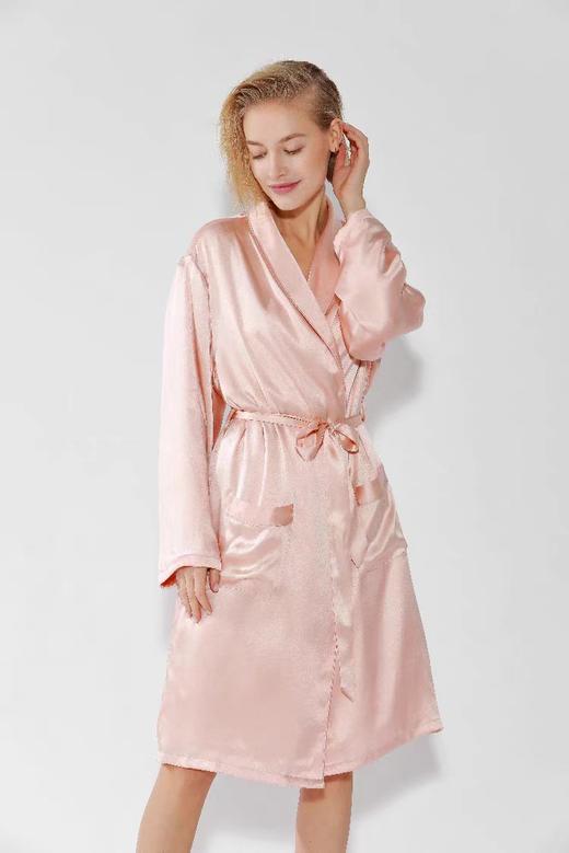 喜得宝 杭州丝绸96%桑蚕丝真丝睡衣 8575华章青果领加绒女式睡袍 商品图3