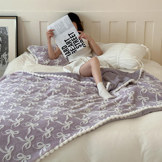 自然醒兔毛雕花绒毯秋冬季新款ins韩系绒毯牛奶绒盖毯毛毯午睡毯沙发毯公主风毯子MT 商品图5