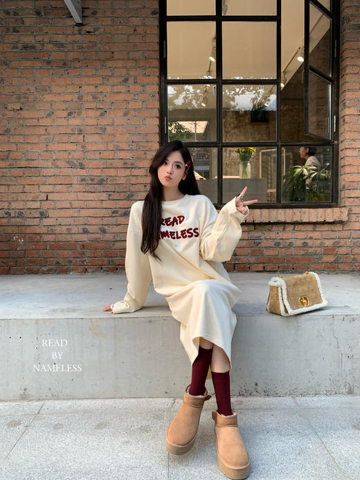 Read Nameless /红色字母品牌logo卫衣裙 2024/10/14 商品图11