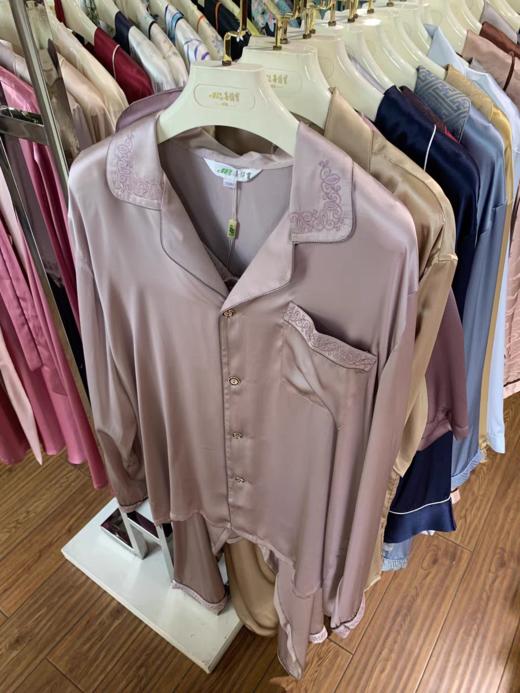 喜得宝 绣花情侣上下套桑蚕丝素绉缎 商品图5