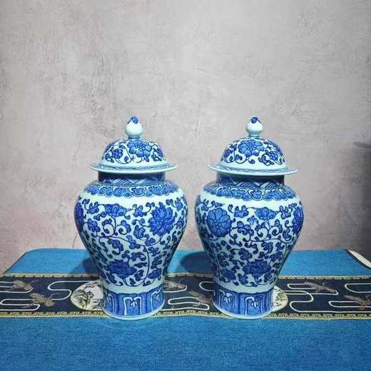 青花缠枝莲将军罐 商品图0