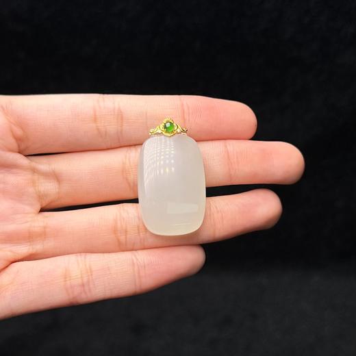 【明道专属】18K和田玉无事牌吊坠约33*18*6mm D10121 商品图0