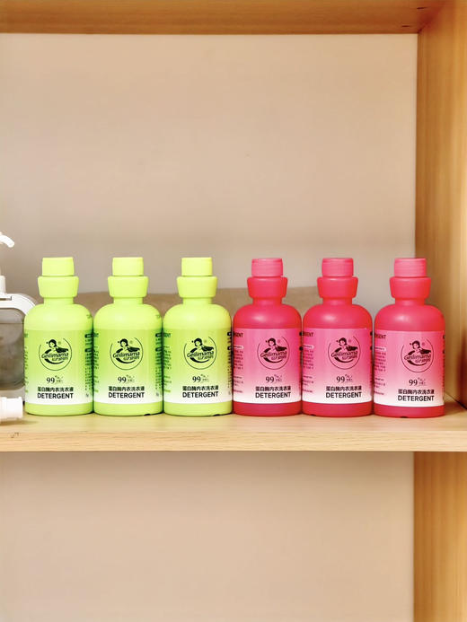 【给力妈妈💕蛋白酶内衣洗衣液】29.9💰到手4大瓶！✊ 🔺丹麦进口蛋白酶深层溶解污渍，靶向去渍 🔺添加天然精油，清洁抑jun的同时还不伤手~  商品图7