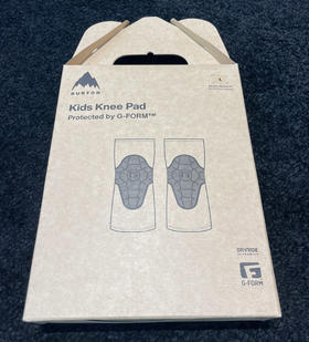 2425 BURTON G-Form Protected Impact Knees K