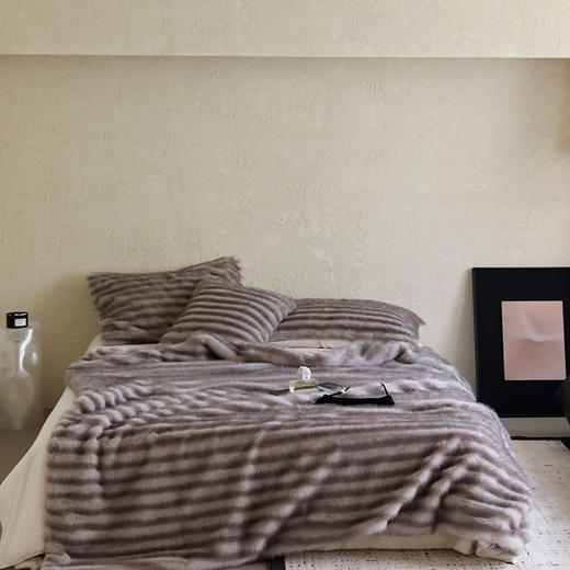 自然醒龙猫貂绒毛毯ins轻奢风环保兔绒毯子可机洗秋冬保暖沙发休闲膝盖盖毯MT 商品图1