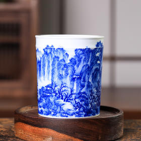 九本造物珍藏江山行旅图笔筒