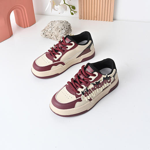 经典鲨2024年冬季新款时尚拼色系带平底通勤休闲鞋跑步鞋女KW160-D37281 商品图4