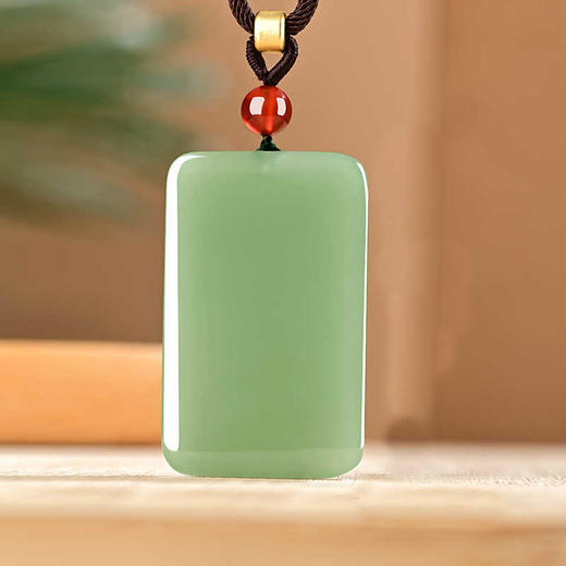 【经典】天然晴水和田玉平安无事牌吊坠 商品图1