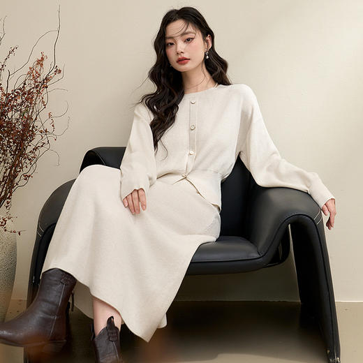 简约气质温柔高级感套装女秋季针织衫搭高腰半裙两件套V3742537 商品图2
