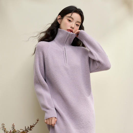 慵懒感半开拉链半高领长袖连衣裙女秋季宽松直筒针织裙V4242911 商品图2