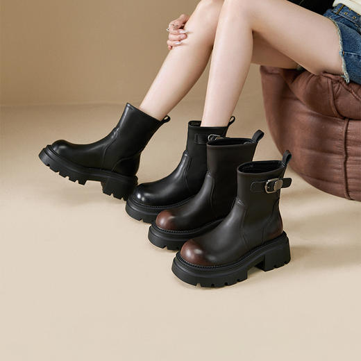 西遇厚底短靴女小个子新款秋冬炸街英伦马丁靴黑色圆头瘦瘦靴D3947719 商品图0