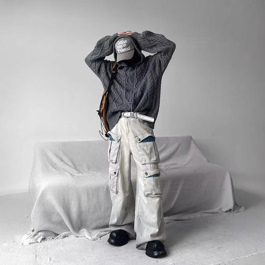 【韩系慵懒风，春秋百搭款】慵懒男孩必备，春秋季新款百搭宽松针织衫毛衣，连帽设计，休闲随性，尽显韩系慵懒风。 商品图3