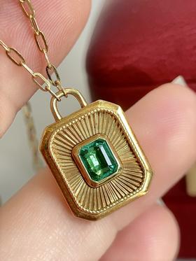 祖母绿吊坠 0.56克拉