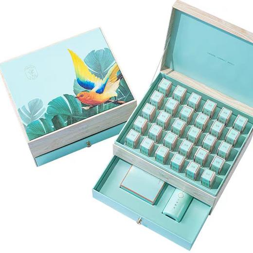 铂燕鲜泡燕窝 素雅轻奢系列 家庭装30支冻干燕窝礼盒 商品图1