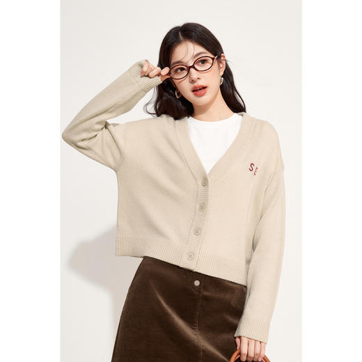 【特惠不退货】诗凡黎V领针织衫2024秋新款温柔开衫外搭女3F9131861 商品图0