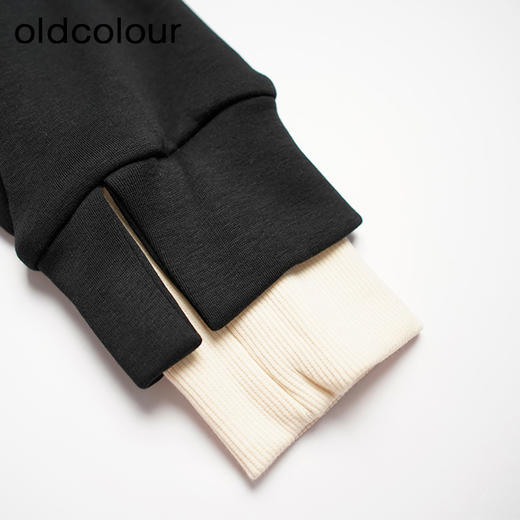 oldcolour黑色气质宽松设计感拼接简约休闲长袖卫衣连衣裙女L42103225 商品图3
