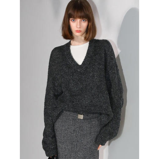 【秋冬特惠】COCOBELLA[MIU系穿搭]粗针花纱毛边V领毛衣秋冬针织衫MZ7037 商品图1