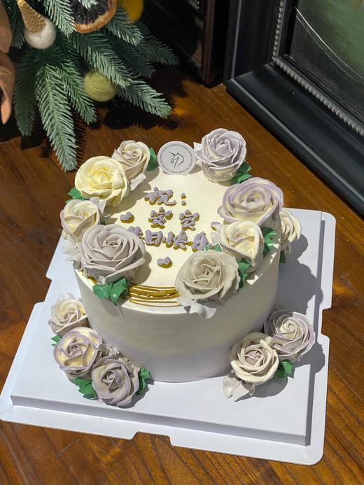 复古淡紫色气质裱花蛋糕 商品图0