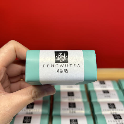 云南滇红（工夫红茶）云南凤庆大叶种 醇香口感红茶新包装礼盒装 商品图2