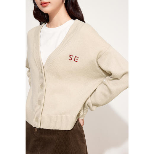 【特惠不退货】诗凡黎V领针织衫2024秋新款温柔开衫外搭女3F9131861 商品图3