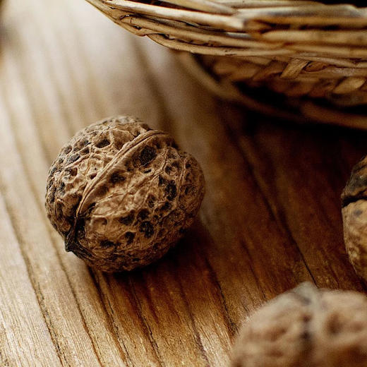 好吃不贵，可以放心让孩子们吃 的云南野生核桃，原汁原味，清甜香醇，几乎吃不到涩感，不泡药水的天然野生核桃~ 商品图6