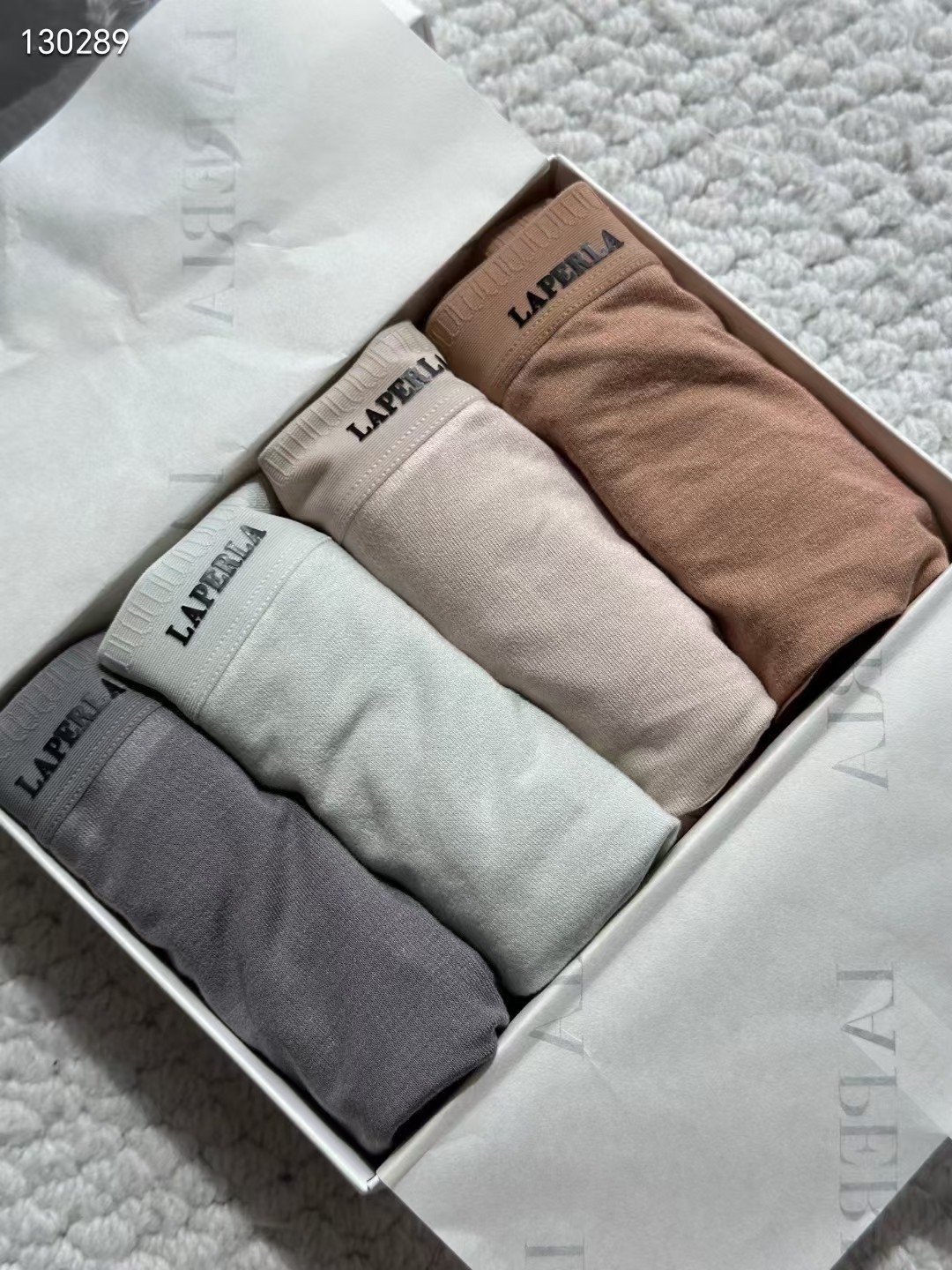 Laperla冬季新款暖芯绒燕窝蚕丝裤女士中腰内裤
  