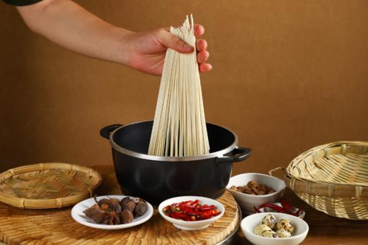 【核桃鹌鹑蛋面】从源头精选原材，配料干净8.5%鹌鹑蛋添加，好品质让你吃的放心 商品图4