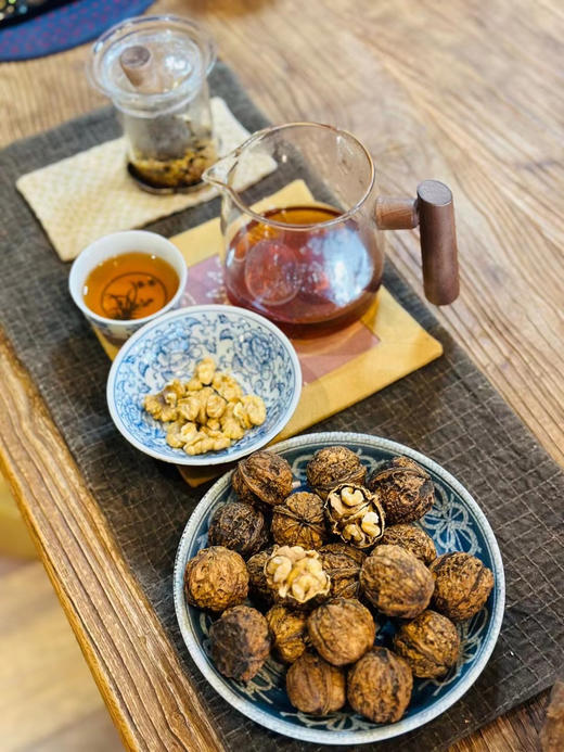 好吃不贵，可以放心让孩子们吃 的云南野生核桃，原汁原味，清甜香醇，几乎吃不到涩感，不泡药水的天然野生核桃~ 商品图1