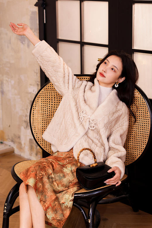 逸红颜明月优选 #敦煌配色针织半裙【霓裳舞】手工盘扣腰带，大梦敦煌 商品图10