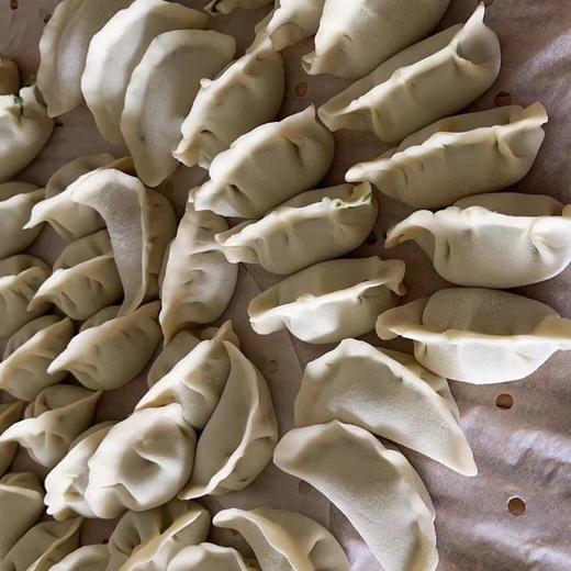 新疆塔城储绿小麦面粉【精制粉】~爱吃各种面食的一定试试新疆面粉，无任何添加剂，更没有漂白粉面，小麦的原色，纯天然，放心吃！ 商品图6