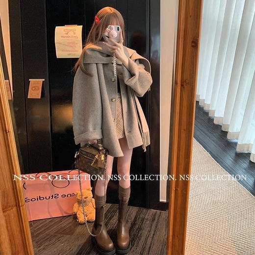 西遇中长款米色斗篷大衣女秋季新款保暖简约设计感毛呢外套SS141158 商品图1