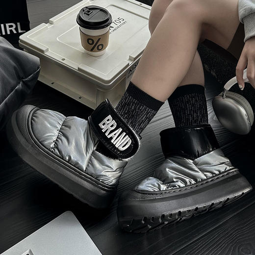 【特价29元】撞色厚底休闲女款高帮棉鞋保暖魔术贴外穿加绒【WG24130】 商品图1